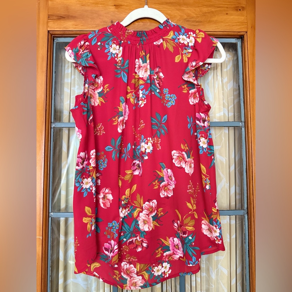 Loft women’s floral red top